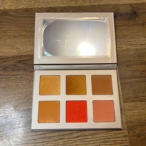 ICONIC LONDON Blaze Chaser Face Palette